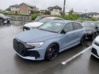 アウディ RS3 スポーツバック RS3 スポーツバック_RHD_4WD(AT_2.5)