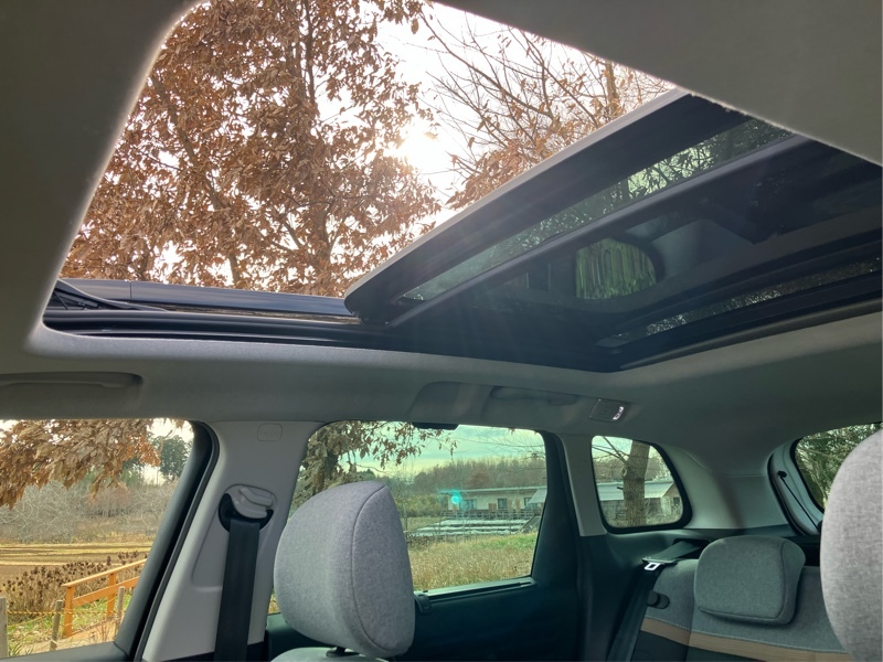 シトロエン C3 エアクロスSUV シャイン パック ブルーHDi_RHD(EAT_1.5)