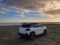 シトロエン C3 エアクロスSUV シャイン パック ブルーHDi_RHD(EAT_1.5)