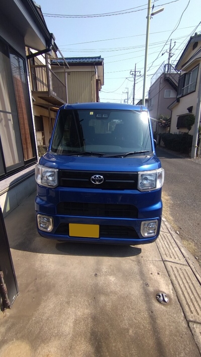 トヨタ ピクシスメガ