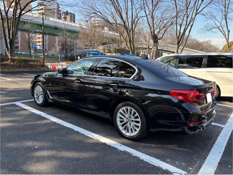 BMW 5シリーズ セダン 523d ラグジュアリー_RHD(AT_2.0)
