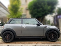 ミニ MINI