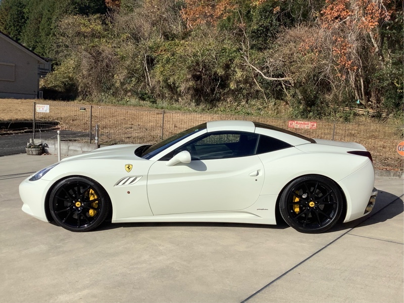 フェラーリ カリフォルニア カリフォルニア_LHD(AT_4.3)