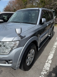 三菱 パジェロ ロング エクシード_4WD(AT_3.2)