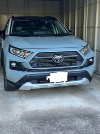 トヨタ RAV4 アドベンチャー_4WD(CVT_2.0)