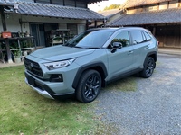 トヨタ RAV4 アドベンチャー_4WD(CVT_2.0)