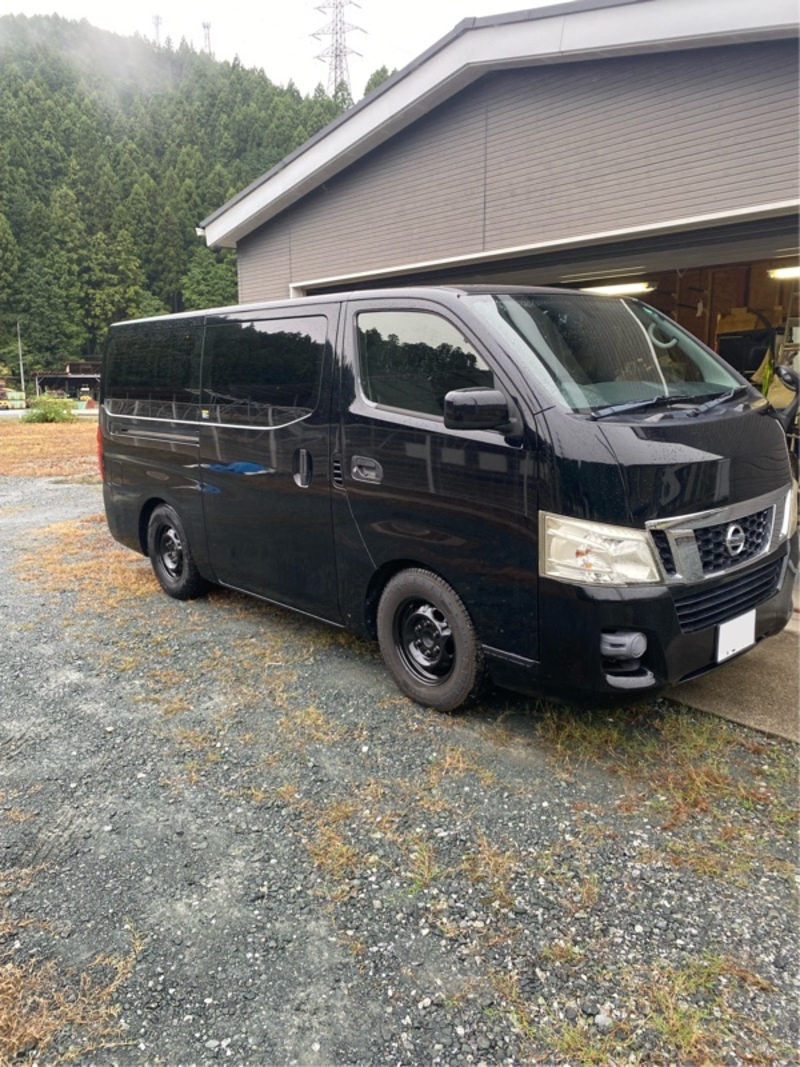 日産 NV350キャラバン バン DX ロングボディ 低床_6人乗り_5ドア(AT_2.0)