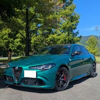 アルファロメオ ジュリア 2.9 V6 ビターボ クアドリフォリオ_RHD(AT_2.9)