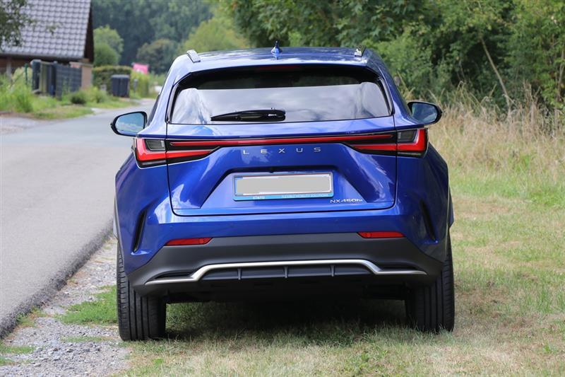 レクサス NX PHEV 450h+“Fスポーツ”_E-Four(CVT_2.5)