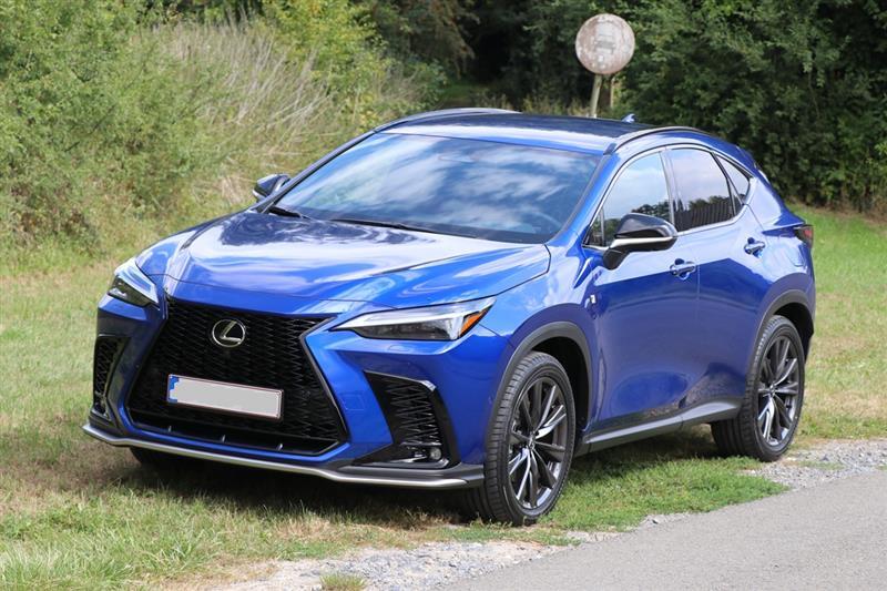 レクサス NX PHEV 450h+“Fスポーツ”_E-Four(CVT_2.5)