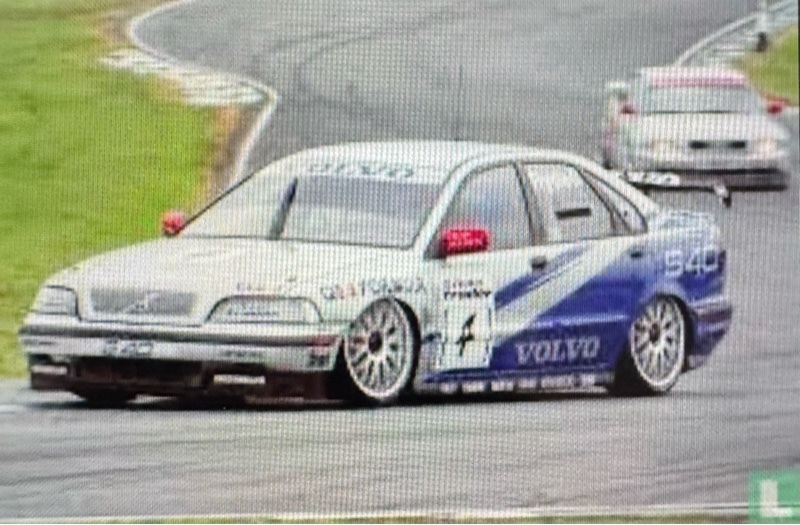 ボルボ S40 2.0T_RHD(AT_2.0_ターボ)