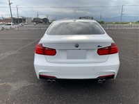 BMW 3シリーズ セダン