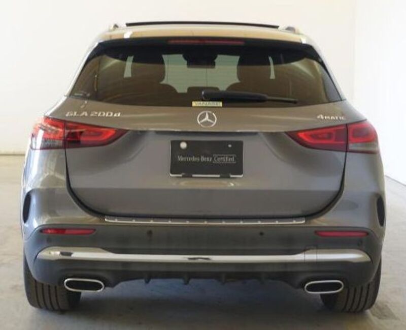 メルセデス・ベンツ GLAクラス GLA200d 4マチック_RHD_4WD(DCT_2.0)