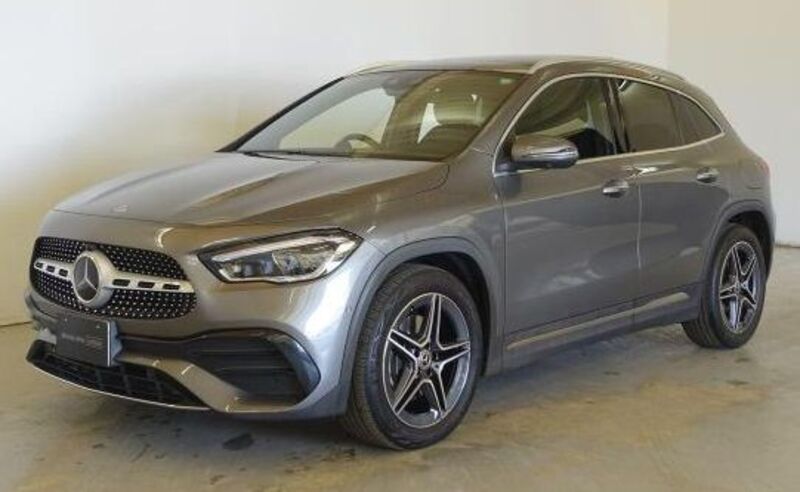 メルセデス・ベンツ GLAクラス GLA200d 4マチック_RHD_4WD(DCT_2.0)