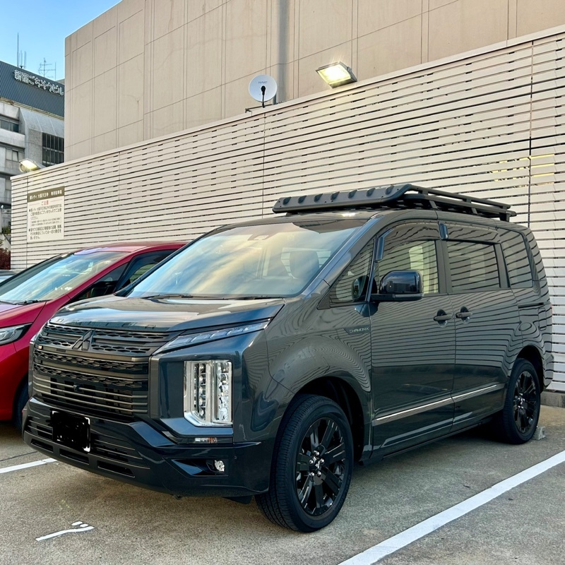 三菱 デリカD:5 シャモニー(電動サイドステップ装着車)_7人乗り_4WD(AT_2.3)