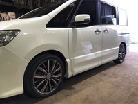 日産 セレナ ハイウェイスター_4WD(CVT_2.0)