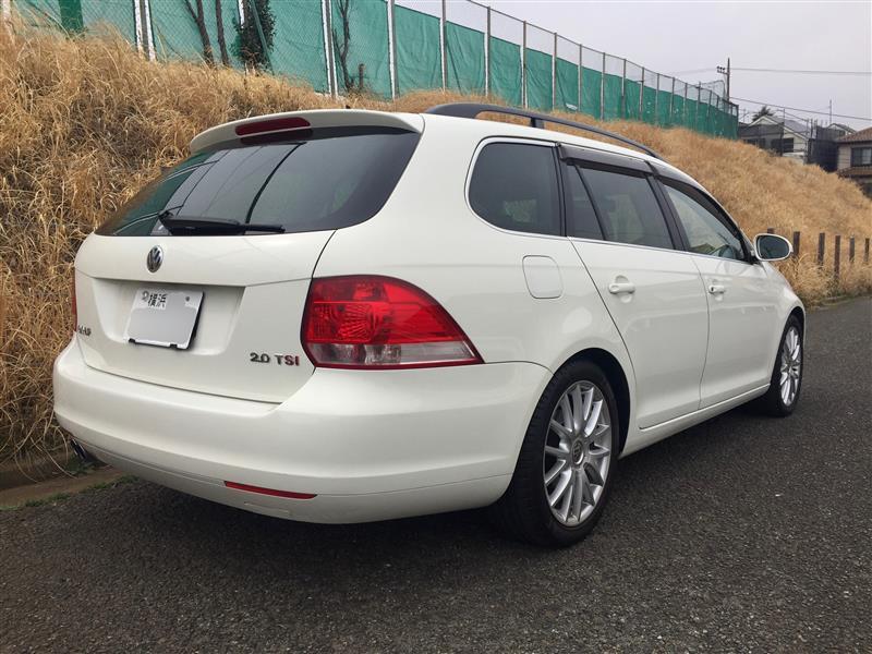 フォルクスワーゲン ゴルフ ヴァリアント 2.0TSI スポーツライン_RHD(DSG_2.0)