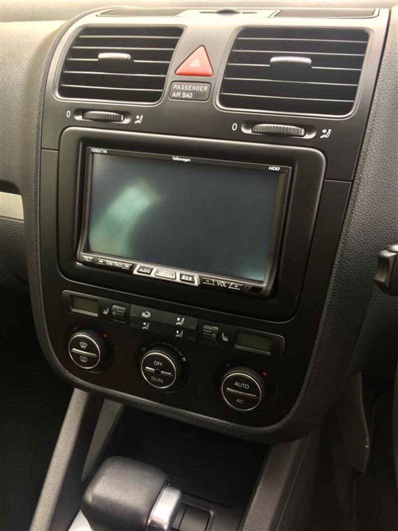 フォルクスワーゲン ゴルフ ヴァリアント 2.0TSI スポーツライン_RHD(DSG_2.0)