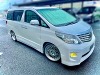 トヨタ アルファード 240S“プライムセレクションII”_7人乗り_4WD(CVT_2.4)