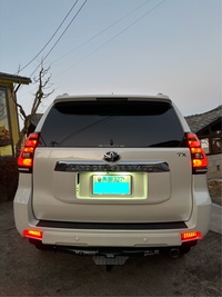 トヨタ ランドクルーザープラド TX_7人乗り_4WD(ECT_2.8)