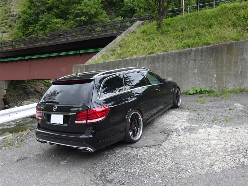 AMG Eクラス ステーションワゴン メルセデスAMG E63 S 4マチック ステーションワゴン_LHD_4WD(AT_5.5)