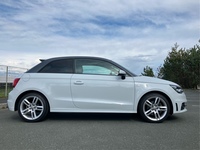 アウディ A1 1.4 TFSI Sライン_RHD(AT_1.4)