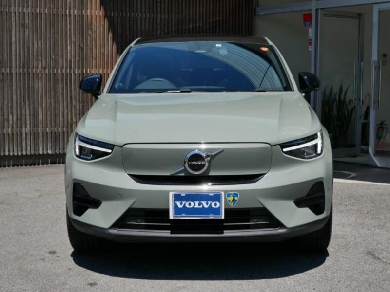 ボルボ C40 リチャージ プラス シングルモーター_RHD