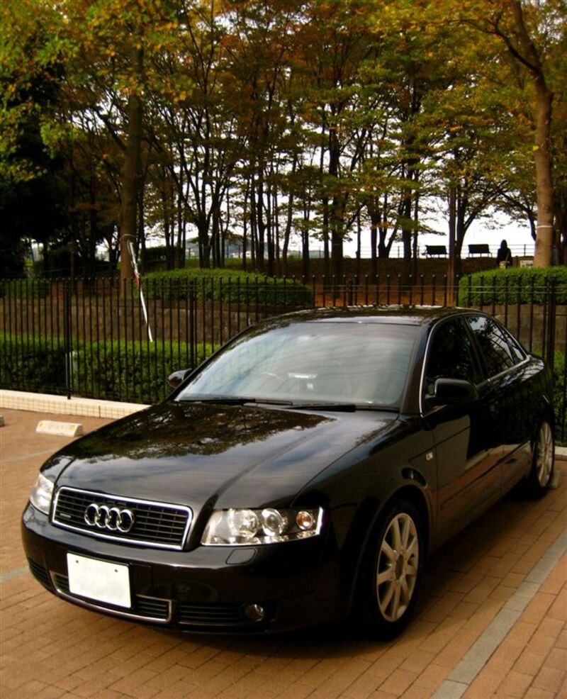 アウディ A4 （セダン） 1.8T クワトロ Sライン_RHD_4WD(AT_1.8)