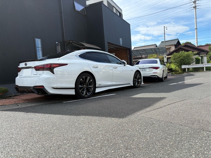 ランボルギーニ アヴェンタドール ロードスター