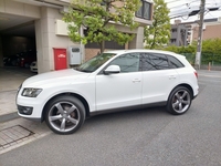 アウディ Q5ハイブリッド Q5ハイブリッド クワトロ_LHD_4WD(AT_2.0)
