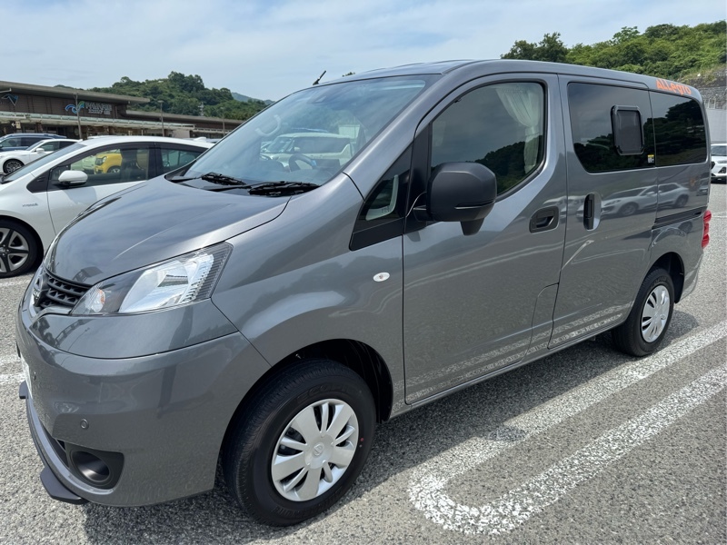 日産 NV200バネットバン バン GX_5人乗り_4WD(AT_1.6)