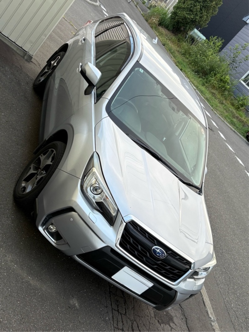 スバル フォレスター Sリミテッド_AWD（CVT_2.0）