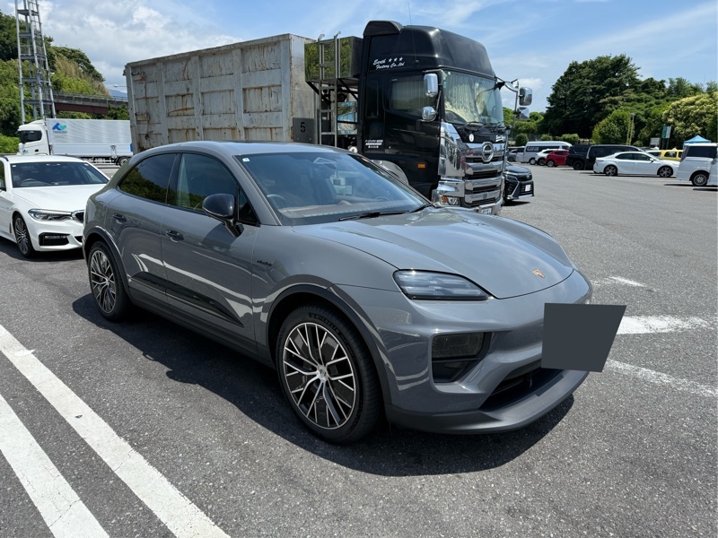 ポルシェ マカン エレクトリック マカン 4 エレクトリック_RHD_4WD(AT)