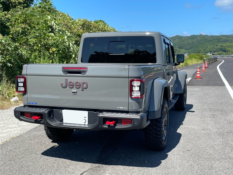 ジープ グラディエーター ルビコン_RHD_4WD（AT_3.6）