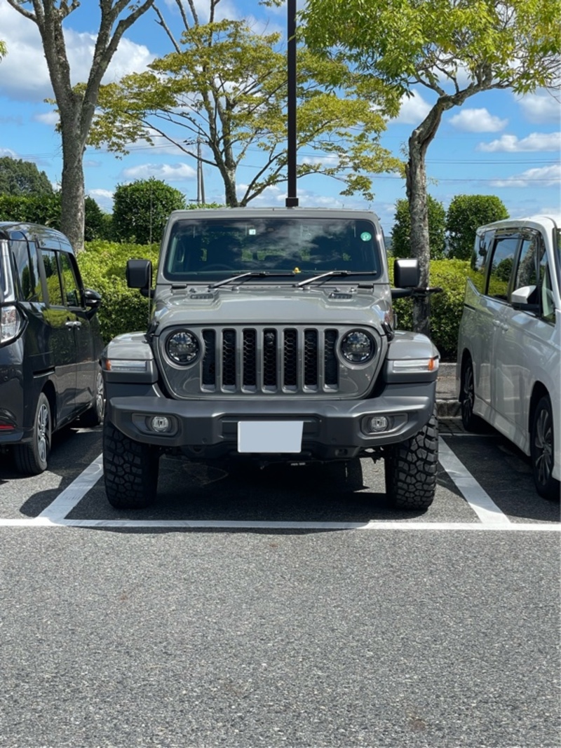 ジープ グラディエーター ルビコン_RHD_4WD（AT_3.6）