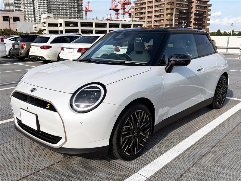 ミニ MINI Cooper SE 3ドア_RHD