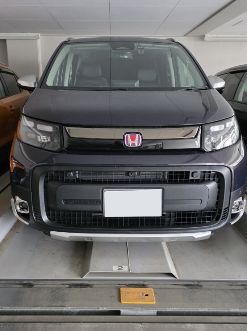ホンダ フリード e:HEV クロスター_6人乗り(CVT_1.5)