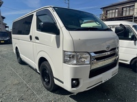 トヨタ ハイエースバン DX ロング・標準ボディ・標準ルーフ・標準フロア_6人乗り_5ドア_4WD(MT_3.0)