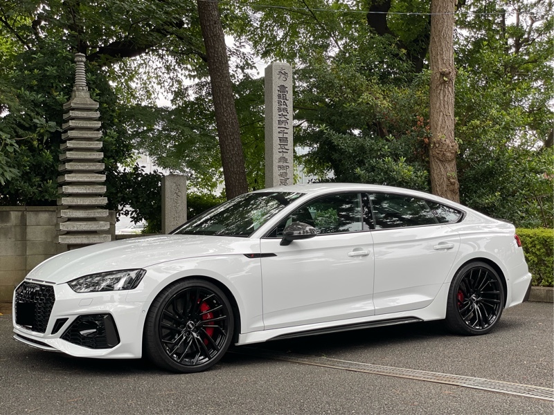 アウディ RS5 スポーツバック RS5 スポーツバック_RHD_4WD(AT_2.9)