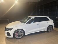アウディ RS3 スポーツバック RS3 スポーツバック_RHD_4WD(AT_2.5)