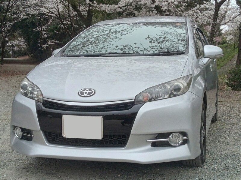 トヨタ ウィッシュ 1.8S_7人乗り(CVT_1.8)