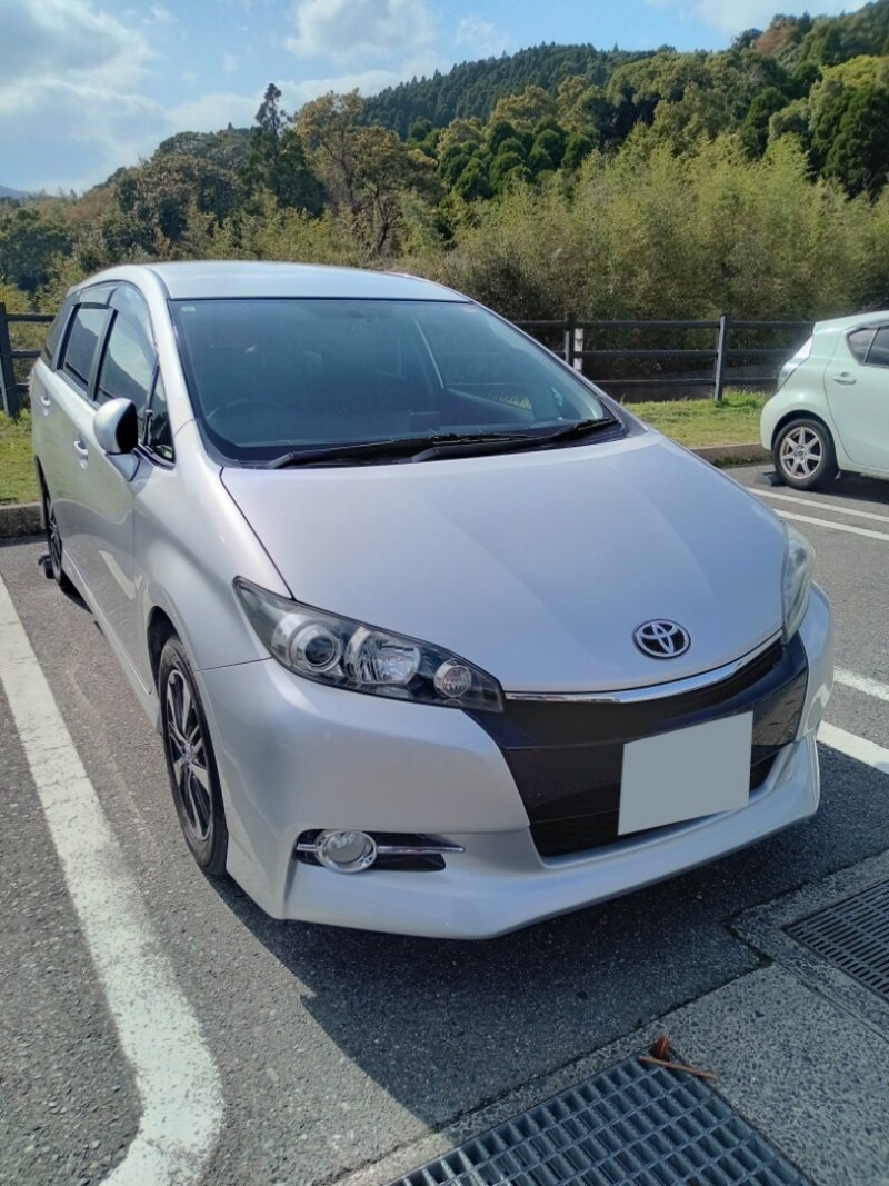 トヨタ ウィッシュ 1.8S_7人乗り(CVT_1.8)