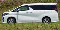 トヨタ アルファード S“Aパッケージ”_7人乗り(CVT_2.5)