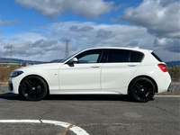 BMW 1シリーズ ハッチバック 118i Mスポーツ エディションシャドウ_RHD(AT_1.5)