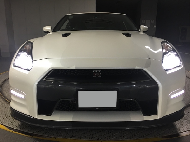 日産 NISSAN GT-R ピュアエディション_4WD(DCT_3.8)