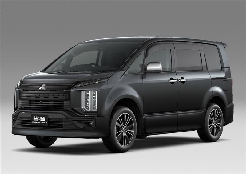 三菱 デリカD:5 アーバンギア Gパワーパッケージ_8人乗り_4WD(AT_2.3)