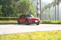 ミニ MINI Cooper Convertible S_RHD(DCT_2.0)
