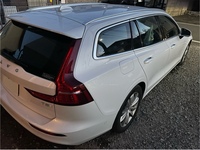 ボルボ V60 T5 モメンタム_RHD(AT_2.0)