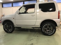 スズキ ジムニー FISフリースタイルワールドカップリミテッド_4WD(AT)