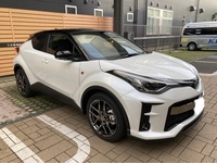 トヨタ C-HR S-T“GR スポーツ”(iMT_1.2)